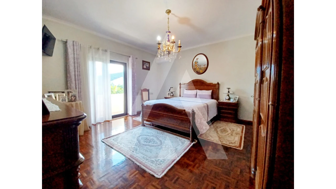 Moradia T4 para Venda em Rio de Loba Foto 19