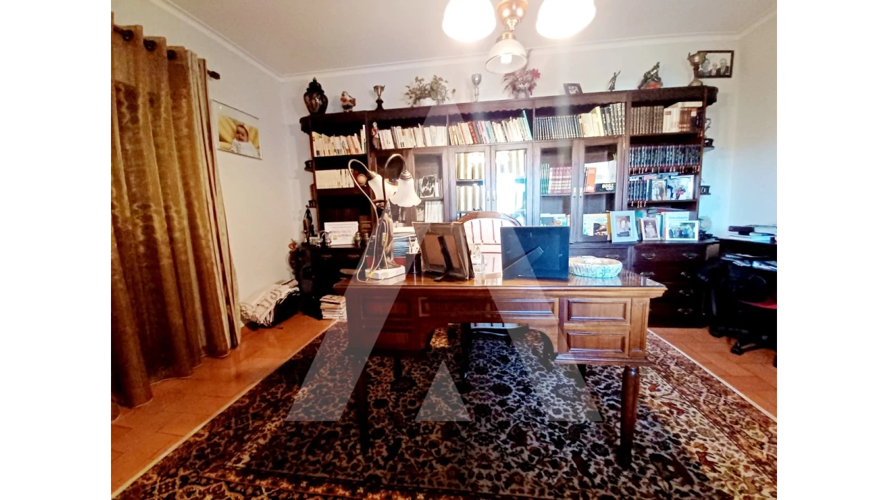 Moradia T4 para Venda em Rio de Loba Foto 28