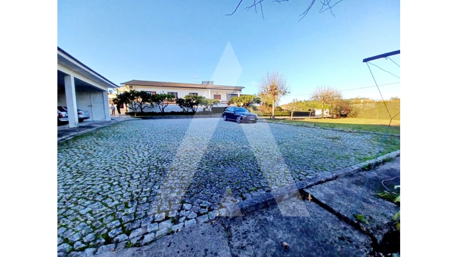 Moradia T4 para Venda em Rio de Loba Foto 11