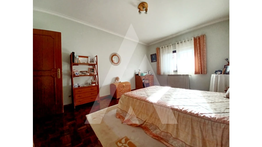 Moradia T4 para Venda em Rio de Loba Foto 18