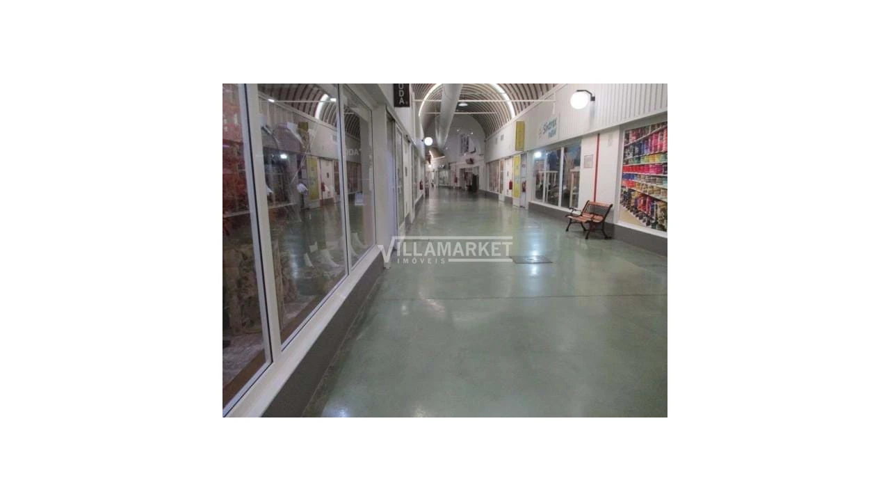 Negócio para Venda em Samora Correia Foto 7