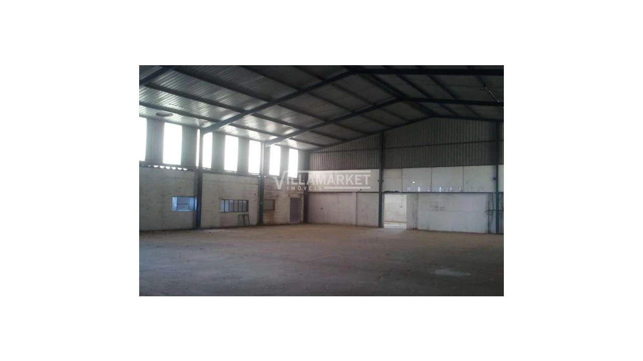 Armazém para Venda em Bemposta Foto 3