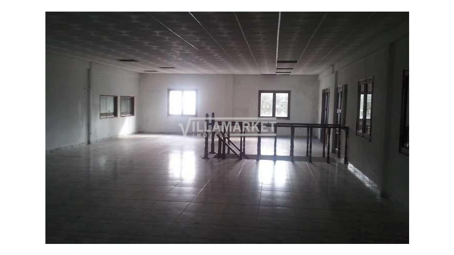 Armazém para Venda em Bemposta Foto 5