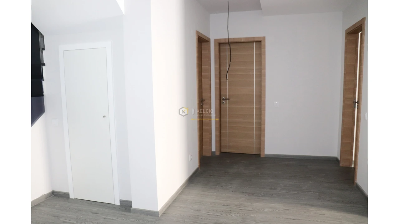 Apartamento T0 para Venda em São Brás de Alportel Foto 8