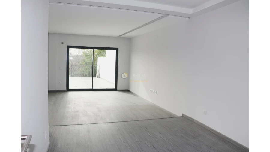 Apartamento T0 para Venda em São Brás de Alportel Foto 5