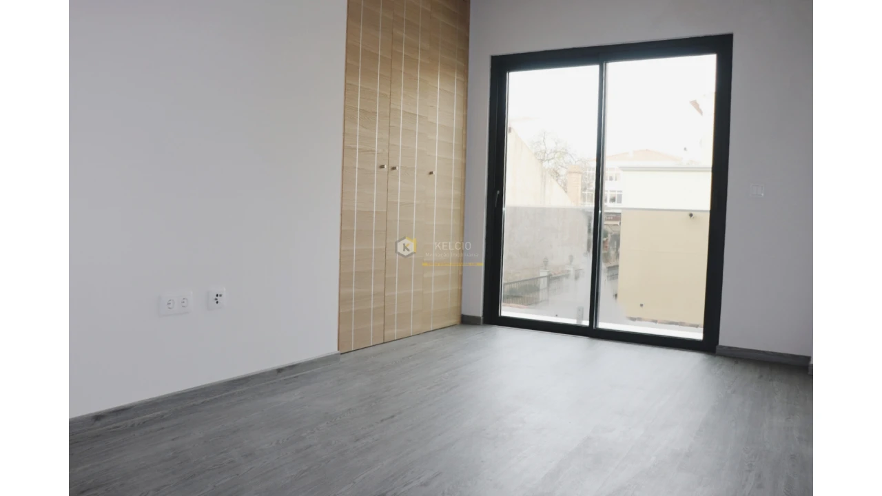 Apartamento T0 para Venda em São Brás de Alportel Foto 19