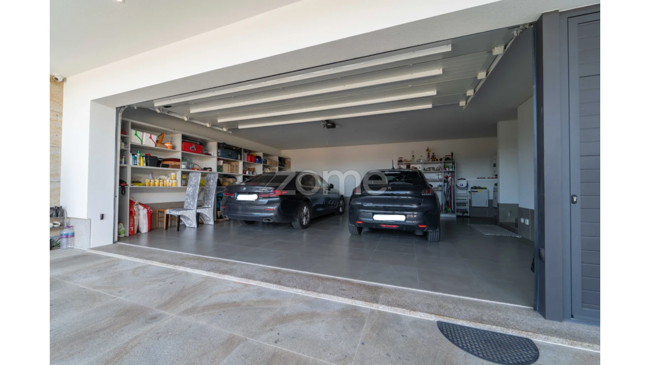 Moradia T4 para Venda em Cabanelas Foto 61