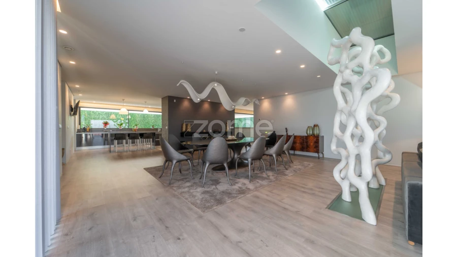 Moradia T4 para Venda em Cabanelas Foto 6