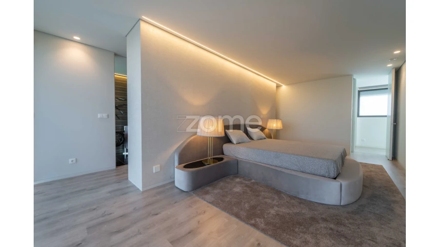 Moradia T4 para Venda em Cabanelas Foto 21