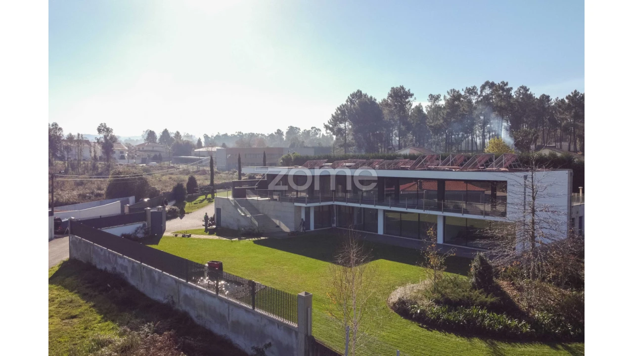 Moradia T4 para Venda em Cabanelas Foto 64