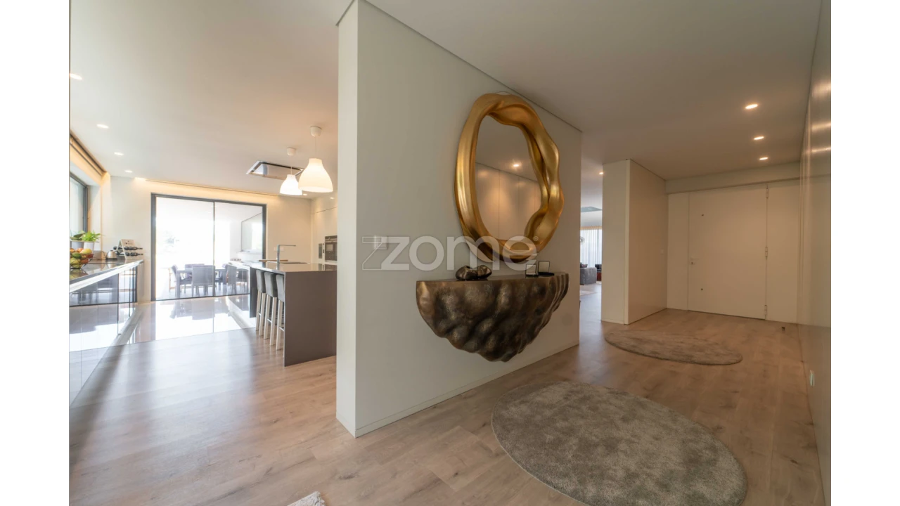 Moradia T4 para Venda em Cabanelas Foto 4