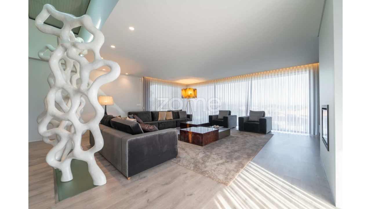 Moradia T4 para Venda em Cabanelas Foto 7