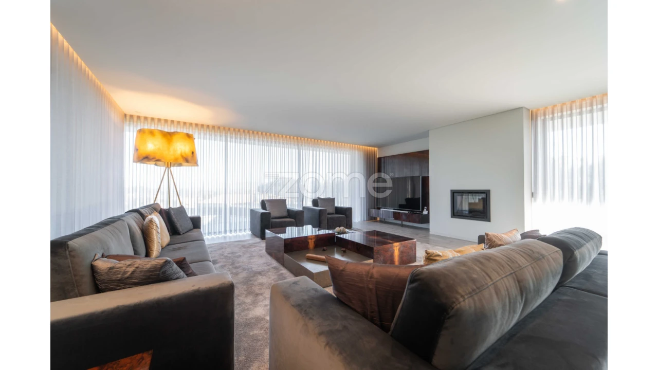 Moradia T4 para Venda em Cabanelas Foto 11