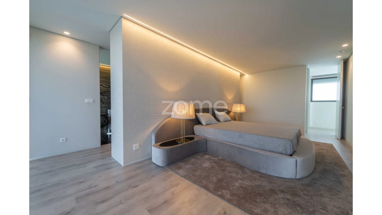 Moradia T4 para Venda em Cabanelas Foto 21