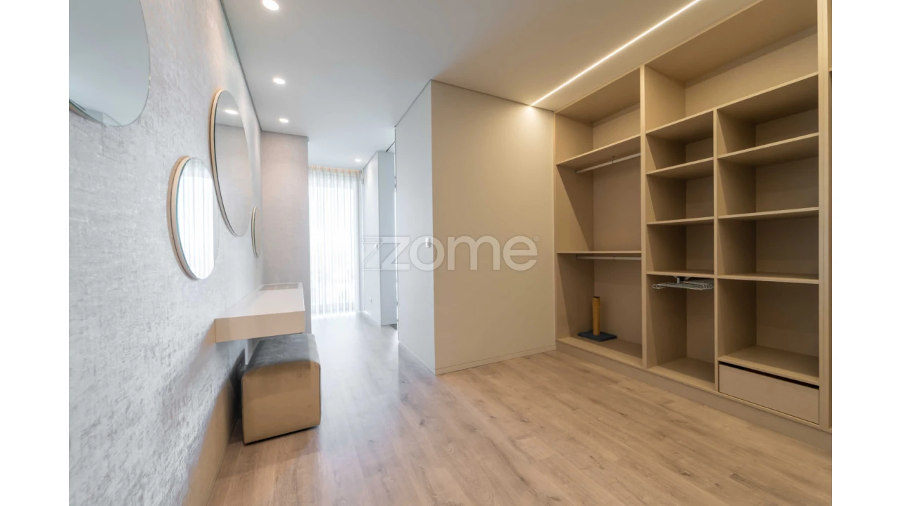 Moradia T4 para Venda em Cabanelas Foto 31