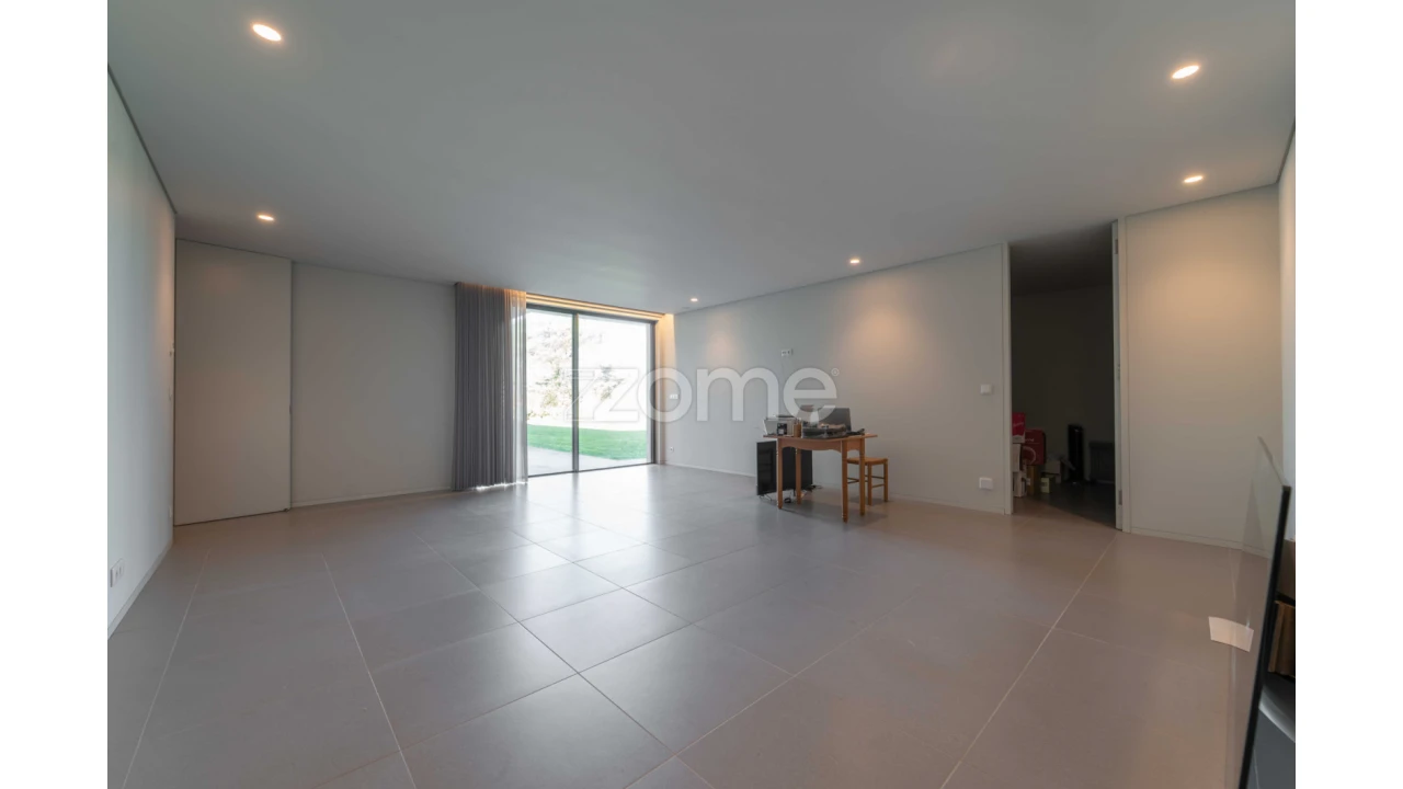 Moradia T4 para Venda em Cabanelas Foto 55