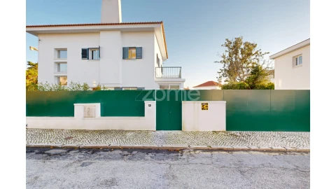 Moradia T6 para Venda em Cascais e Estoril