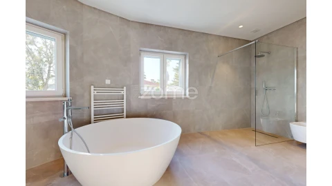 Moradia T6 para Venda em Cascais e Estoril