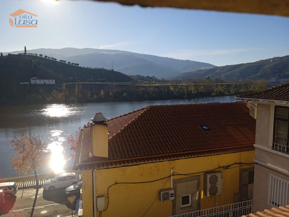 Prédio para Venda em Peso da Régua e Godim Foto 2