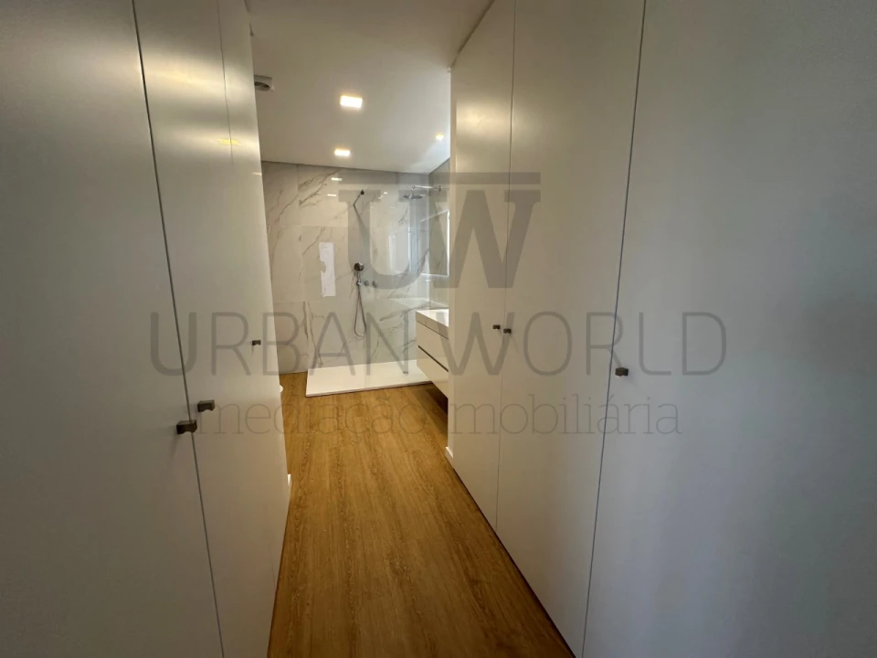 Moradia T9 para Venda em Loures Foto 17