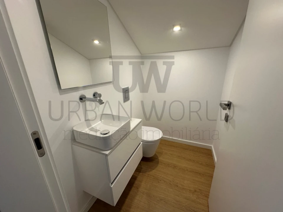 Moradia T9 para Venda em Loures Foto 25