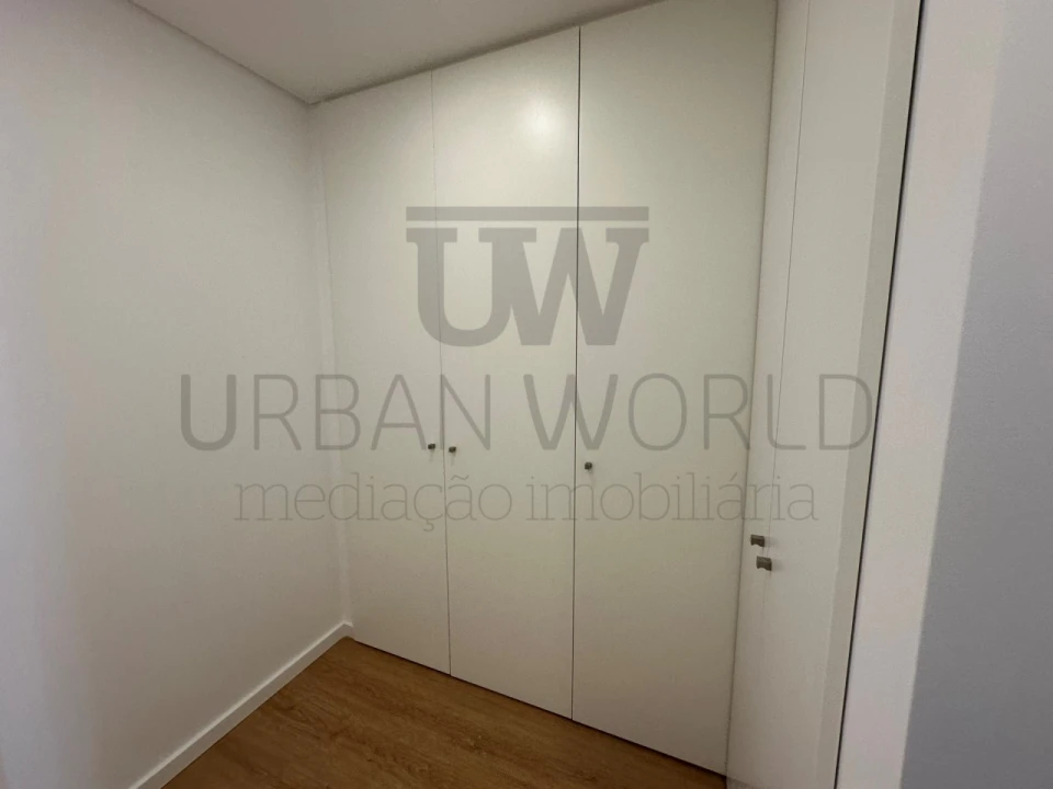 Moradia T9 para Venda em Loures Foto 16