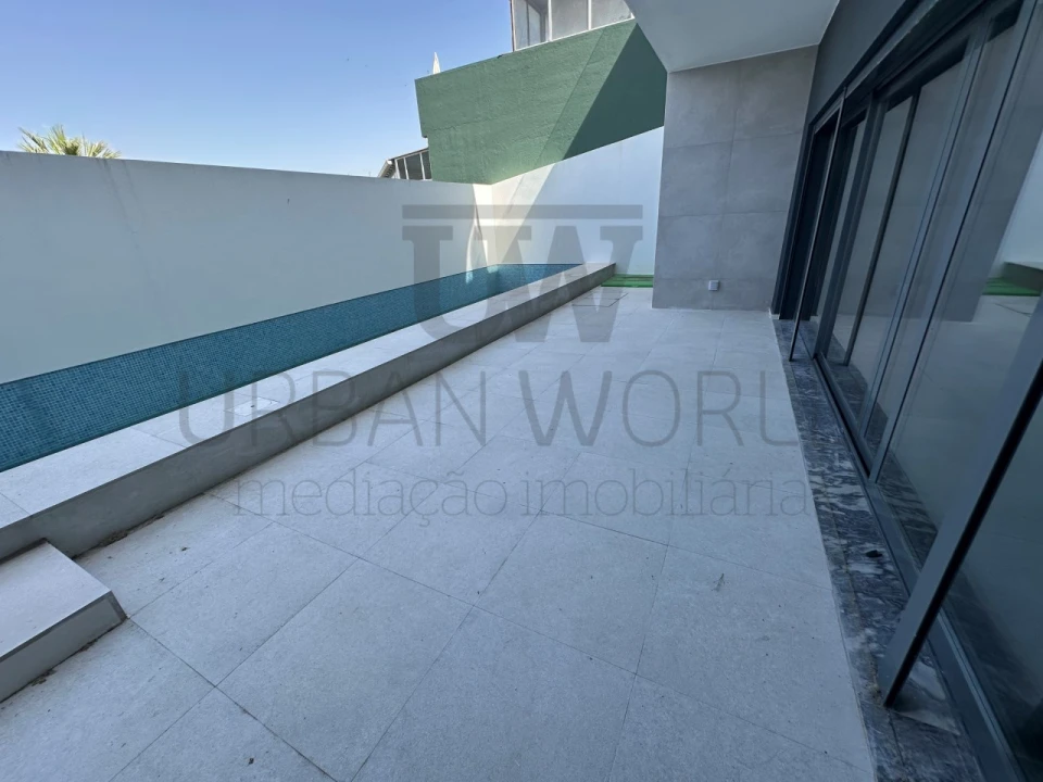 Moradia T9 para Venda em Loures Foto 26