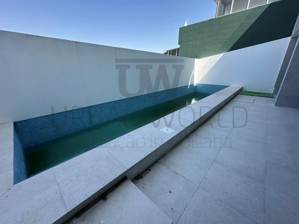 Moradia T9 para Venda em Loures Foto 27