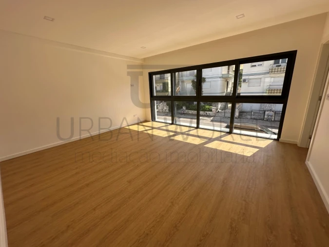 Moradia T9 para Venda em Loures Foto 3