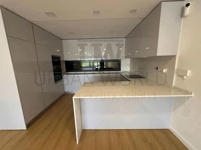 Moradia T9 para Venda em Loures Foto 13