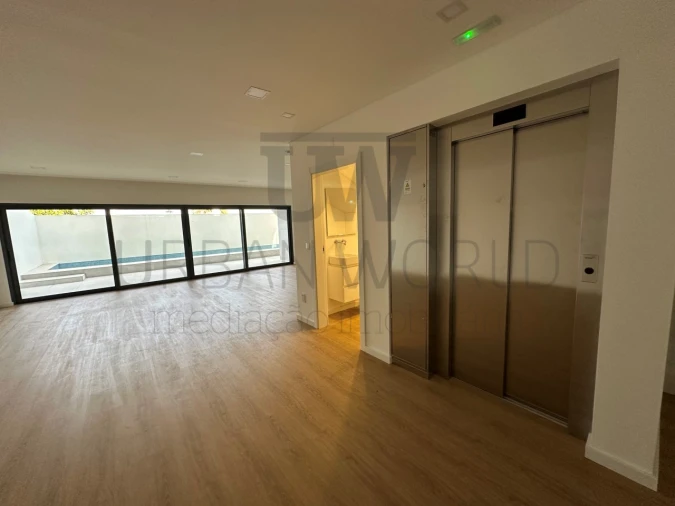 Moradia T9 para Venda em Loures Foto 18