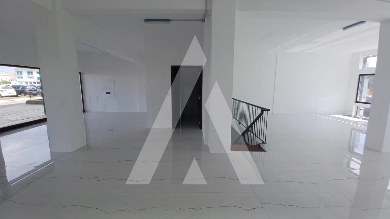 Loja para Arrendamento em Glória e Vera Cruz Foto 2