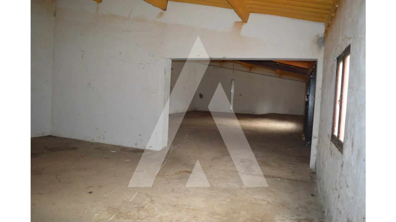 Armazém para Venda em Vilarinho do Bairro Foto 8