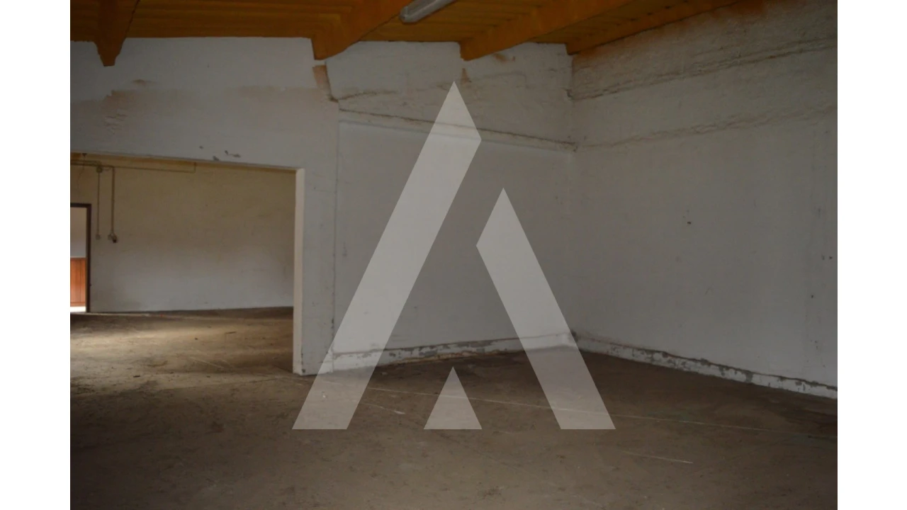 Armazém para Venda em Vilarinho do Bairro Foto 11