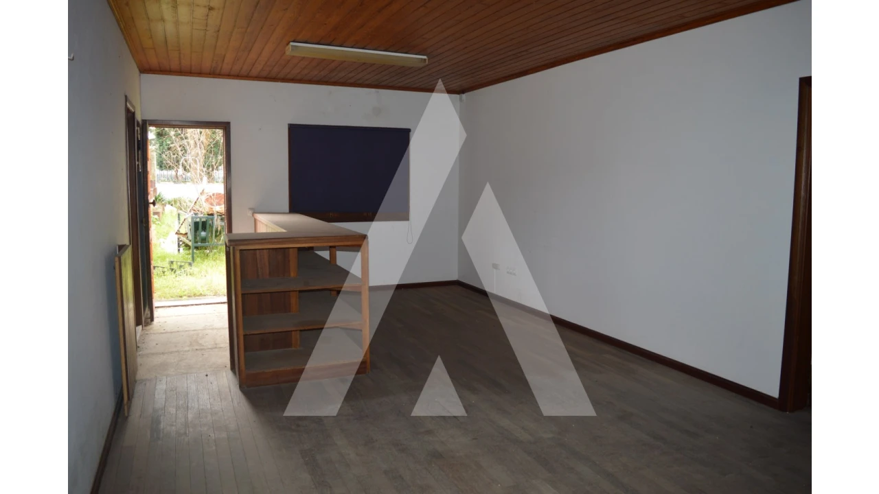 Armazém para Venda em Vilarinho do Bairro Foto 14