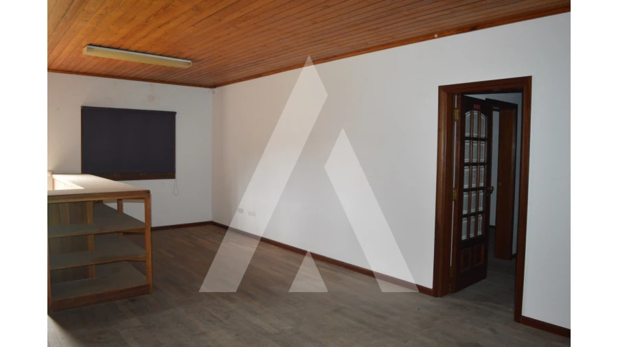 Armazém para Venda em Vilarinho do Bairro Foto 15