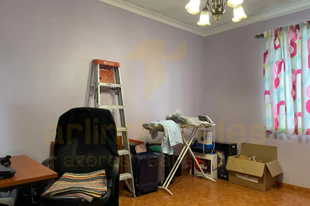 Moradia T4 para Venda em Ribeirinha Foto 21