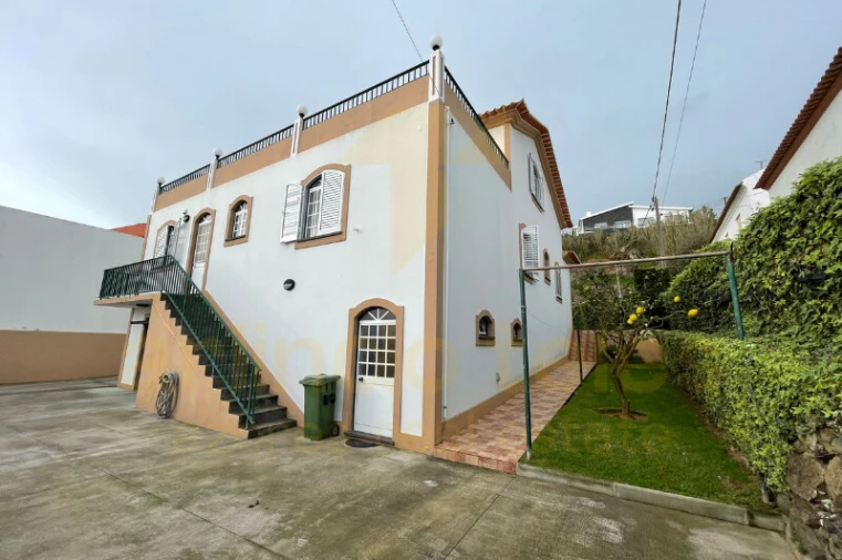 Moradia T4 para Venda em Ribeirinha Foto 41