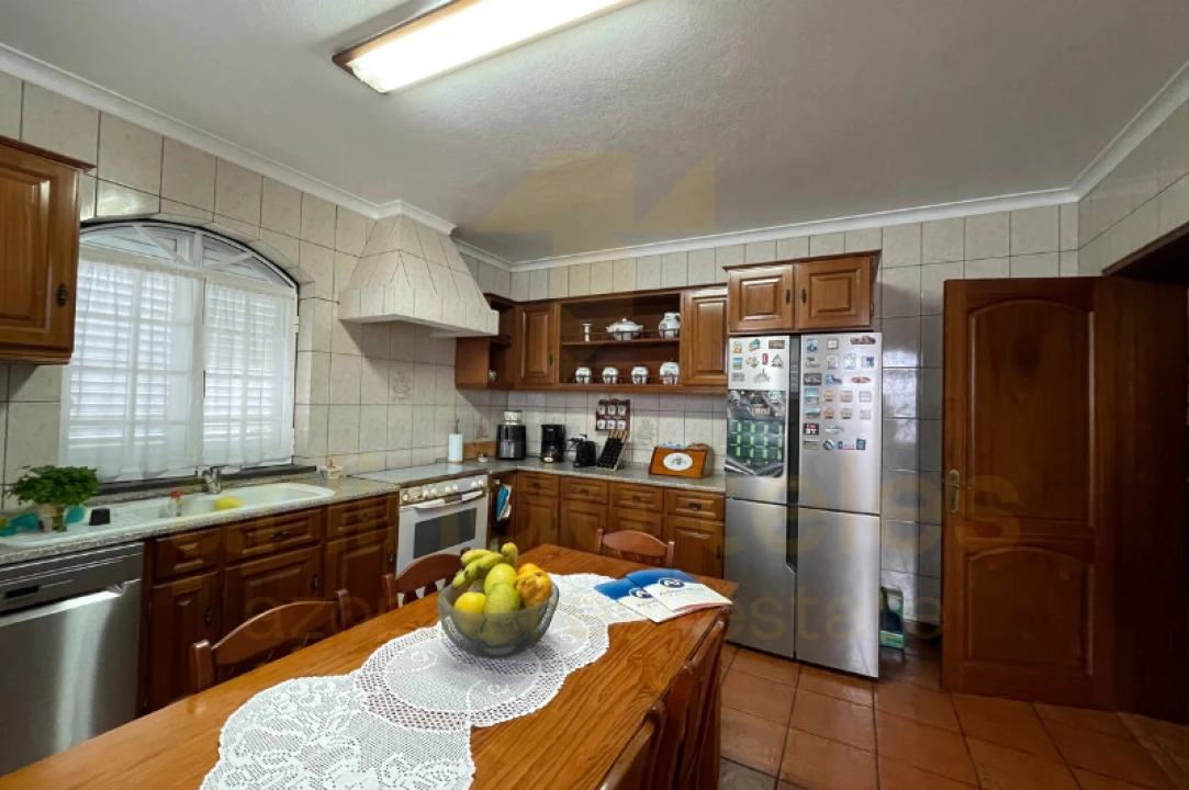 Moradia T4 para Venda em Ribeirinha Foto 10