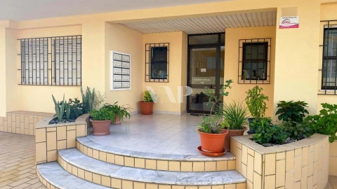 Apartamento T2 para Venda em Quarteira