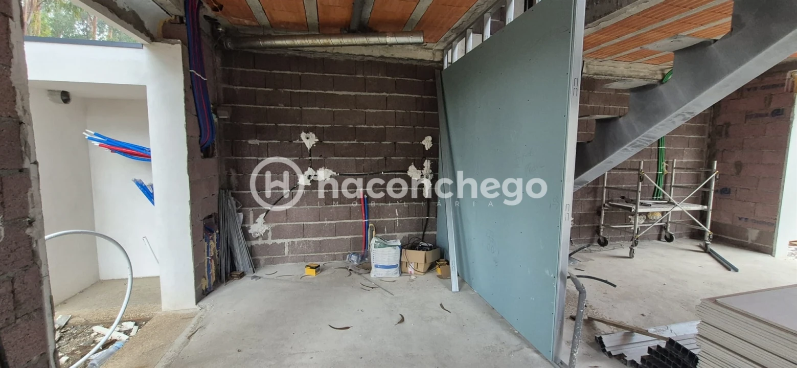 Moradia T2 para Venda em Lijo Foto 34