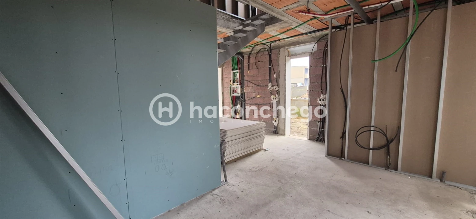 Moradia T2 para Venda em Lijo Foto 36