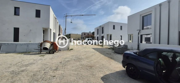 Moradia T2 para Venda em Lijo