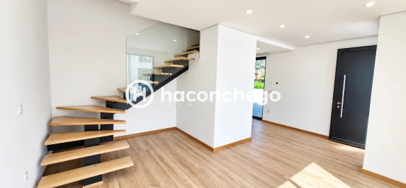 Moradia T2 para Venda em Lijo