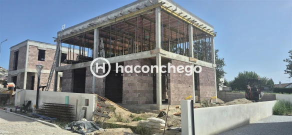 Moradia T2 para Venda em Lijo