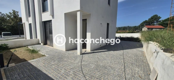 Moradia T2 para Venda em Lijo