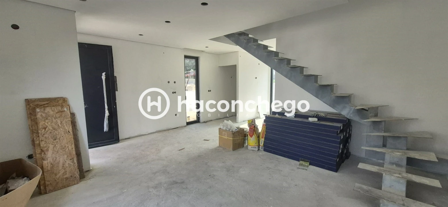 Moradia T2 para Venda em Lijo Foto 12