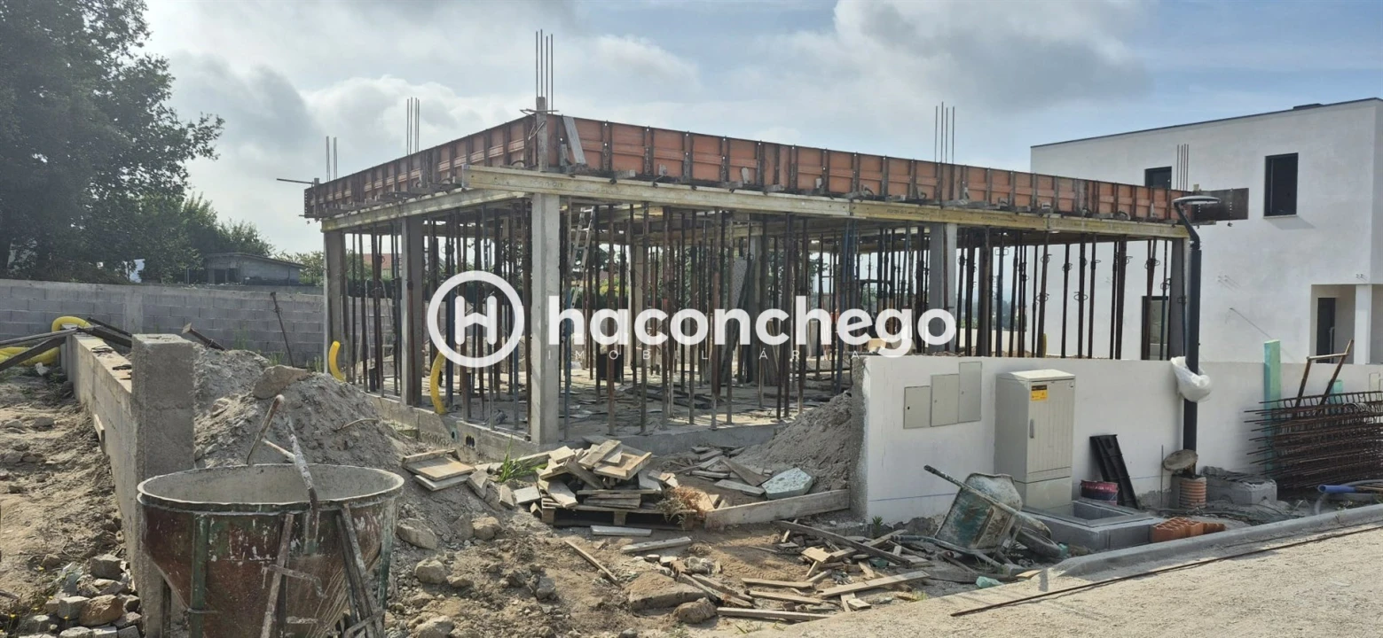 Moradia T2 para Venda em Lijo Foto 7