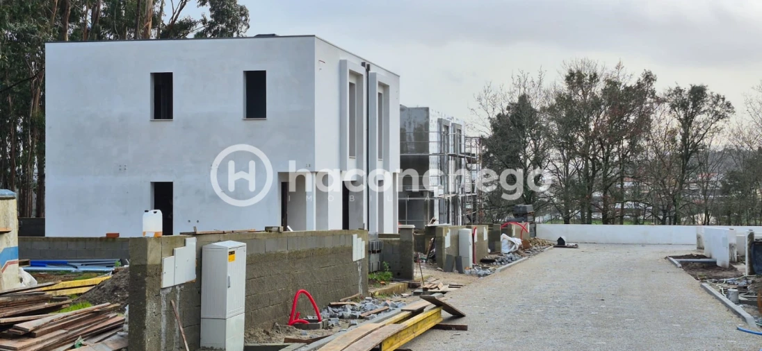 Moradia T2 para Venda em Lijo Foto 44