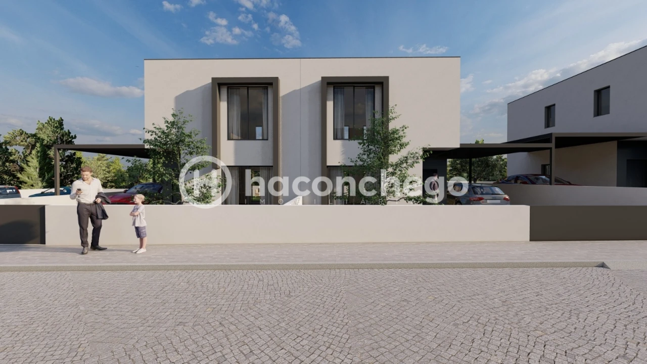 Moradia T2 para Venda em Lijo Foto 1